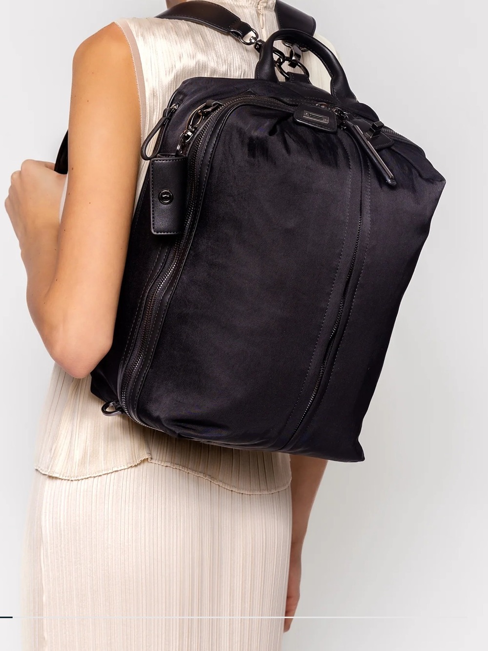 Caraa Studio 2 Medium Bag Black